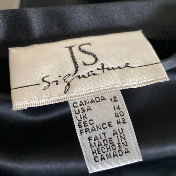 JS signature satin black skirt - Picture 3 of 3